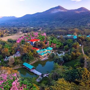 Summit Green Lake Tea Resort & Spa